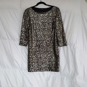 Tahari black and gold sequin shift dress.  Sz XS